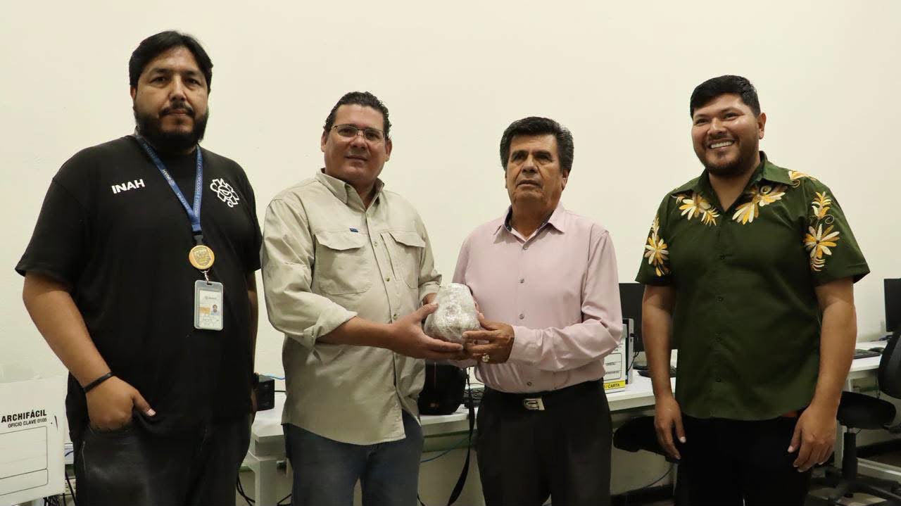 INAH entrega en comodato 37 piezas arqueológicas al Gobierno de Mocorito; se instalarán en el Museo Regional.