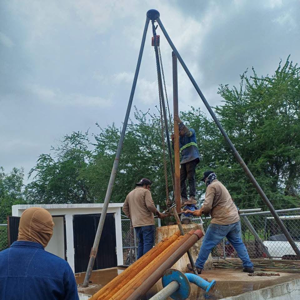 JMAPAM atiende fugas, drenajes y mantenimiento de infraestructura hidráulica en distintas zonas de Mocorito