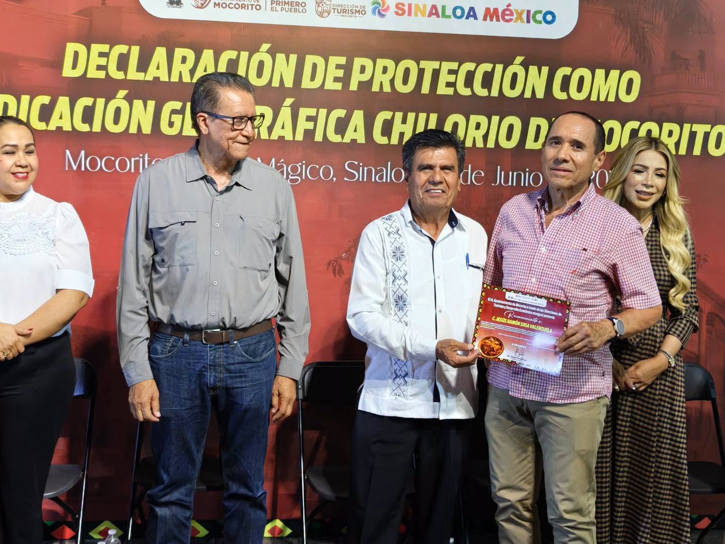 Presentan placa distintiva de la Indicación Geográfica Protegida del Chilorio de Mocorito y reconocen a productores tradicionales