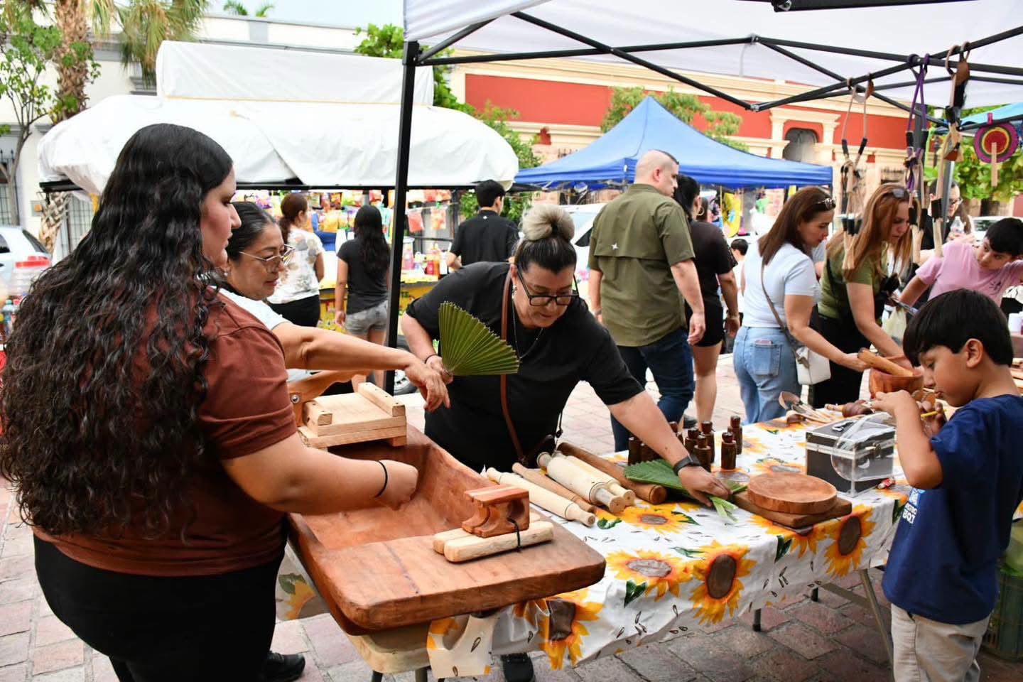 Como cada Viernes de Plaza, la alegría se hizo presente en el corazón de nuestro Pueblo Mágico.