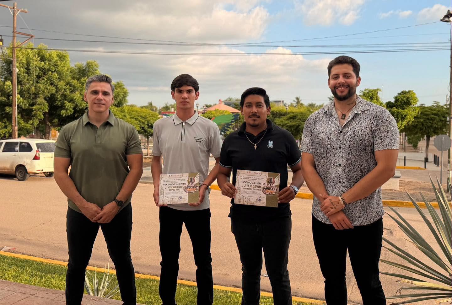 En Corto Con… recibe a dos jóvenes orgullosamente periqueños.