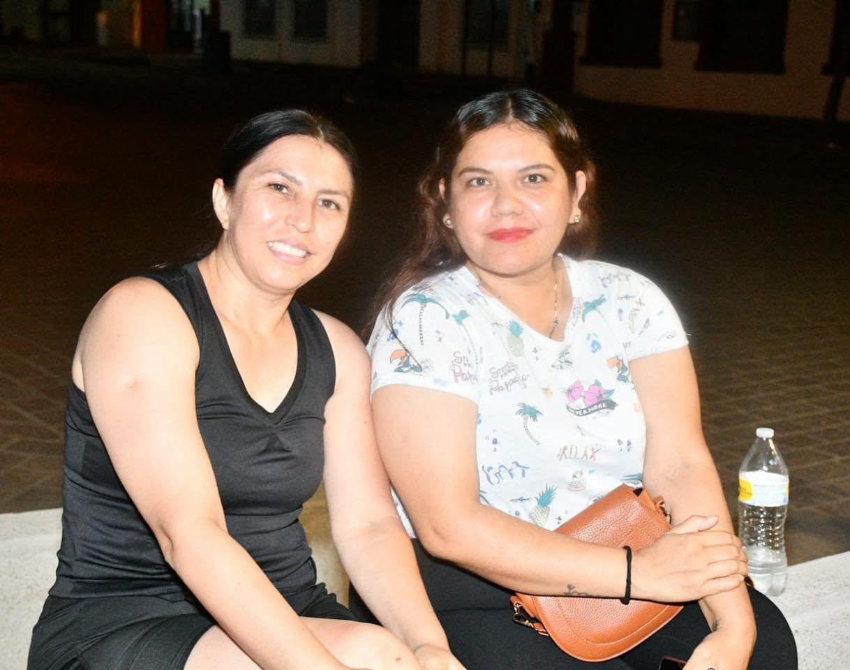 El Pueblo Mágico de Mocorito se lució de nuevo con gran éxito con una edición más de Viernes de Plaza