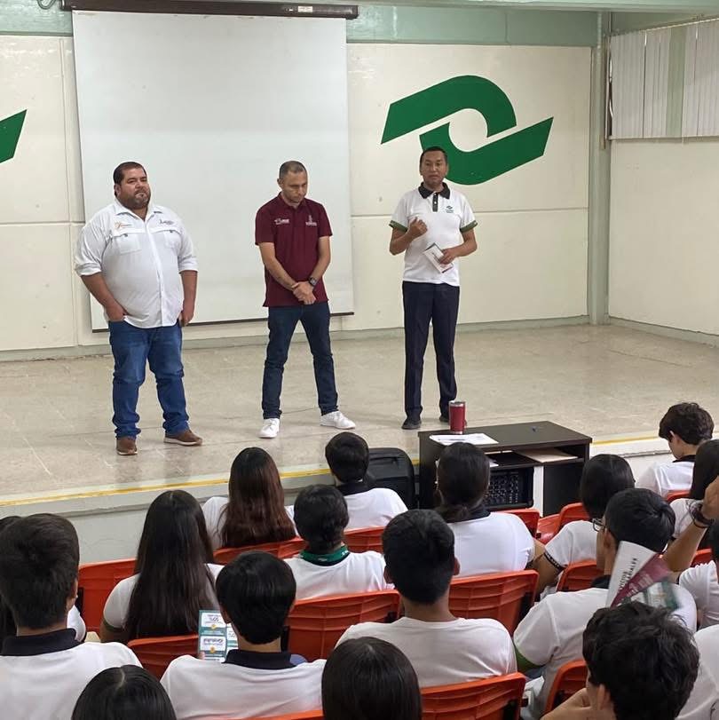 Acercan herramientas para el emprendimiento a estudiantes de CONALEP Mocorito
