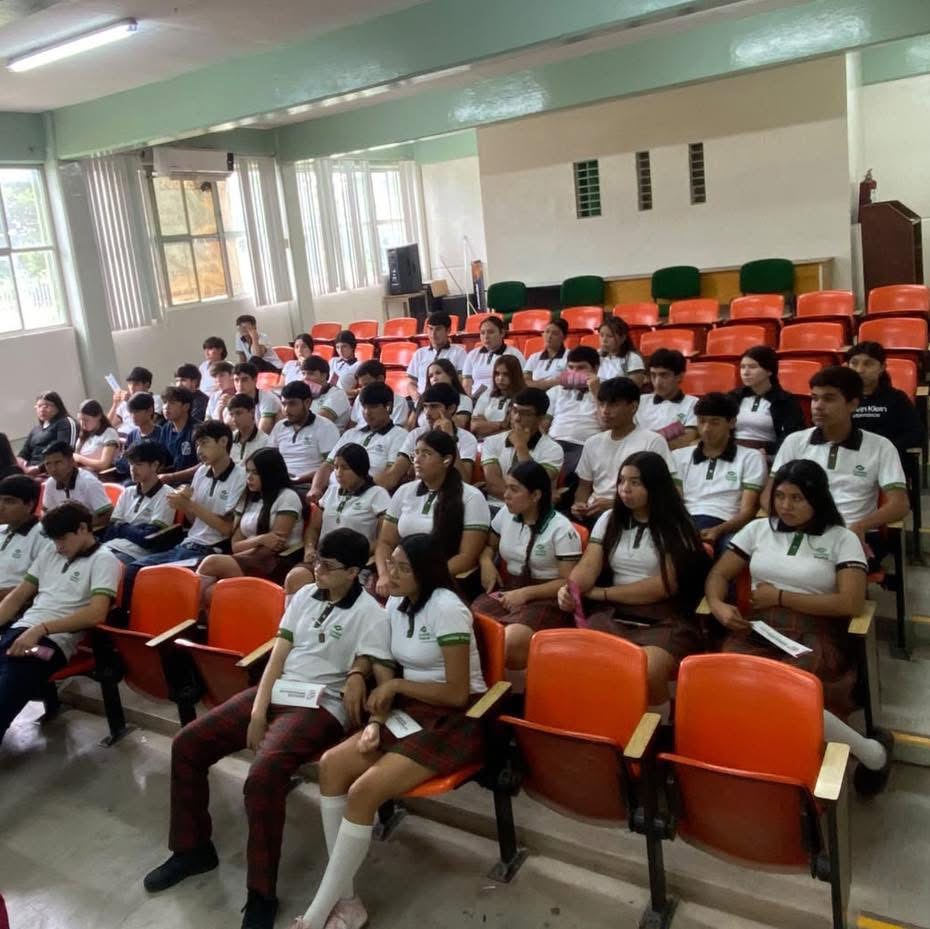 Acercan herramientas para el emprendimiento a estudiantes de CONALEP Mocorito
