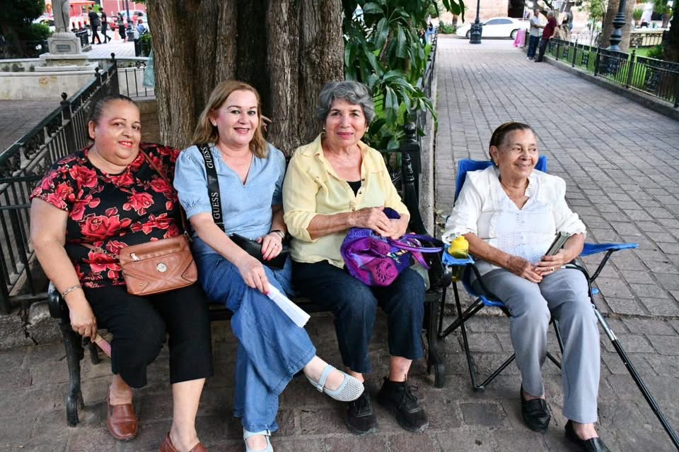 🎉 ¡Lleno total en la Plaza de Mocorito! 🎶
