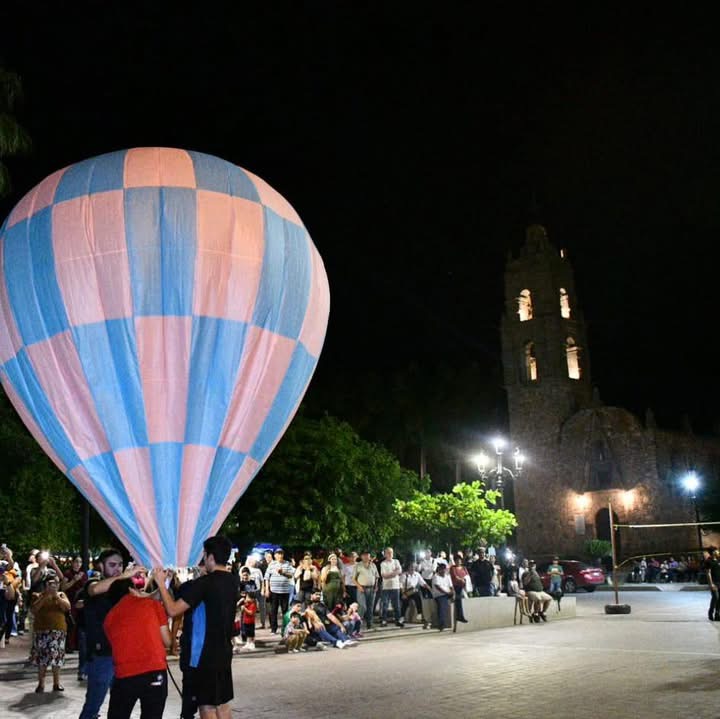 🎉✨ ¡Todo un éxito el Viernes de Plaza en Mocorito! ✨🎉