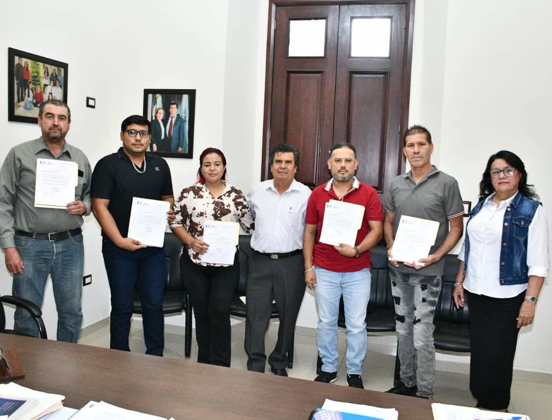 Toman protesta comisarios municipales en Mocorito