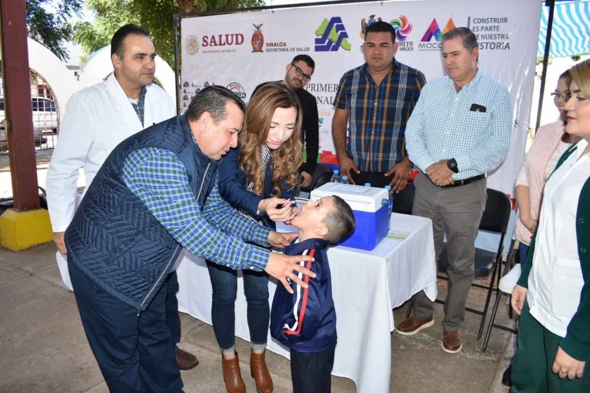 Lunes cívico en Jardín de niños José Sabás de la Mora  e inicio de Semana nacional de vacunación 