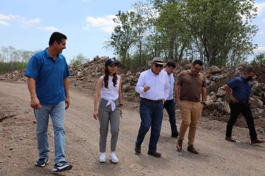 Gobernador y alcaldesa supervisan acciones en Pericos y obra carretera El Progreso-Caitime