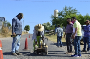 Comienzan trabajos de bacheo en carretera Mocorito-Cerro Agudo